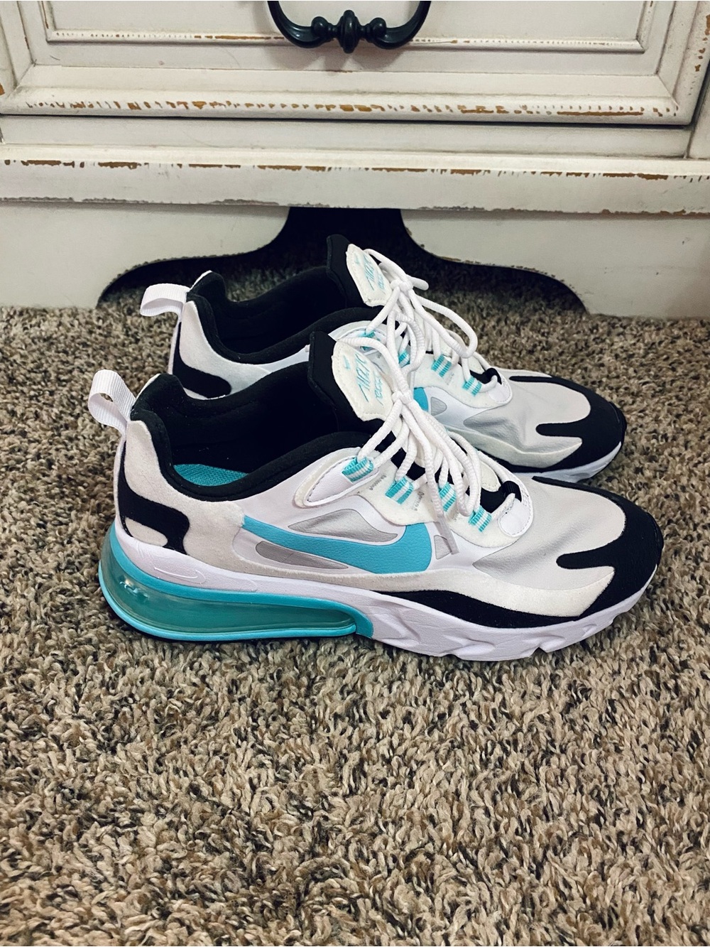 Women’s Nike Air Max 270 React White/Teal Size 8.5